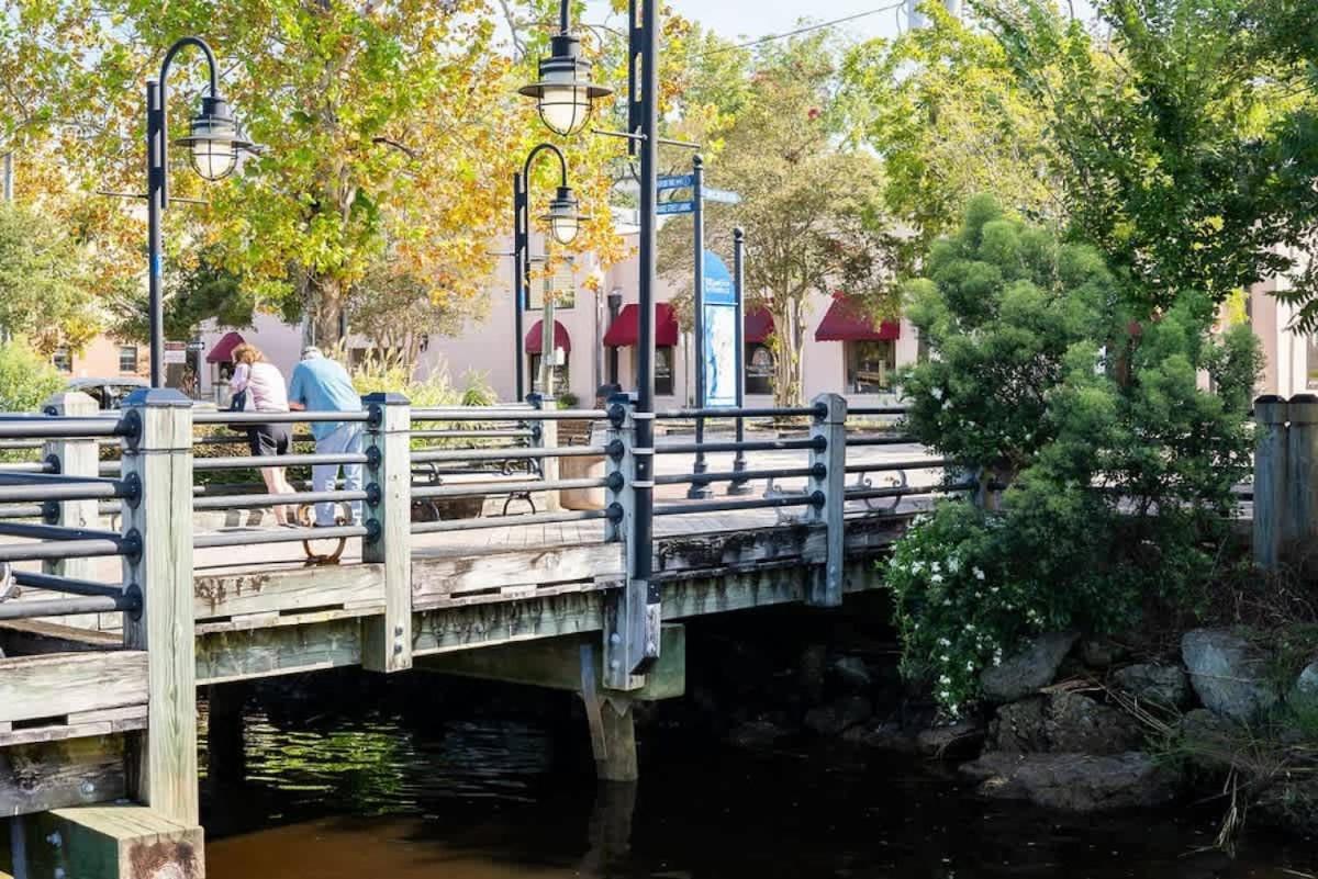 Riverwalk 118 - River & Battleship Views Wilmington Esterno foto