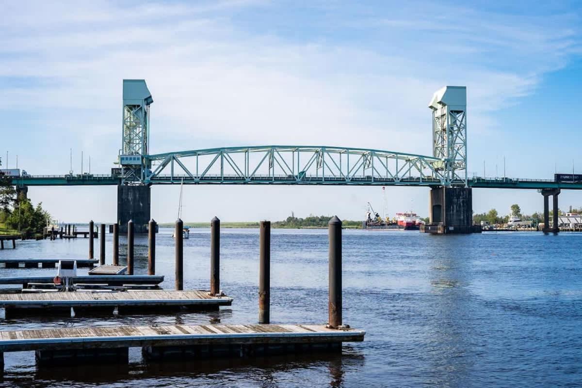 Riverwalk 118 - River & Battleship Views Wilmington Esterno foto