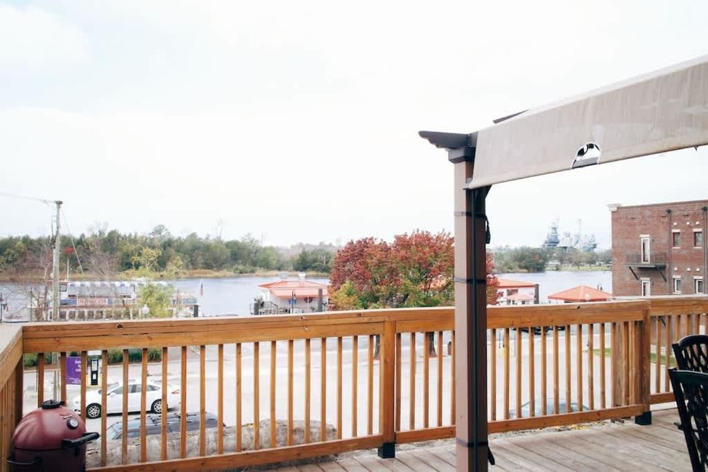 Riverwalk 118 - River & Battleship Views Wilmington Esterno foto